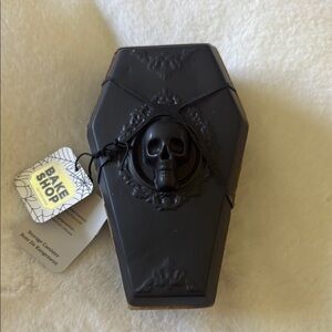 ☠️The Bake Shop Black Coffin-Shaped Skull storage canister☠️